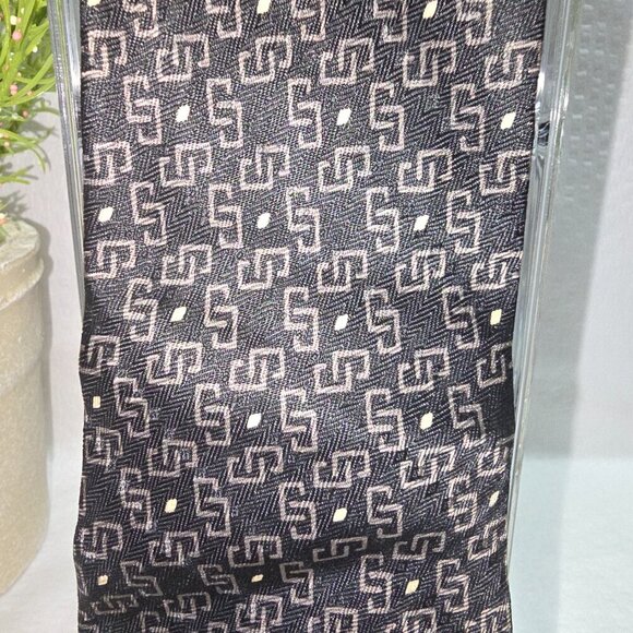 VALENTINO 100% SILK TIE MENS BLACK WITH LINK DESIGN IN TAN EXCELLENT QUALITY - Picture 3 of 6